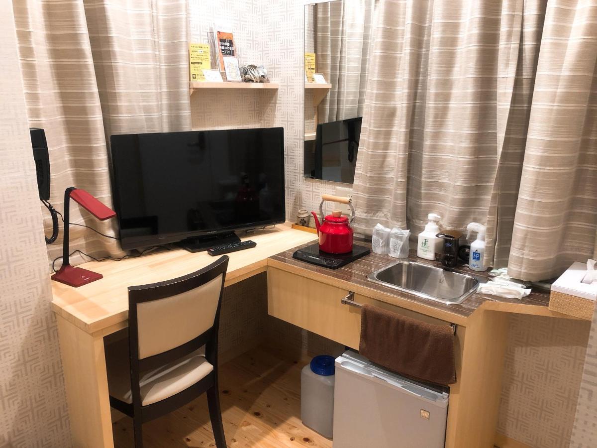 Business Hotel Crescent Токио Экстерьер фото